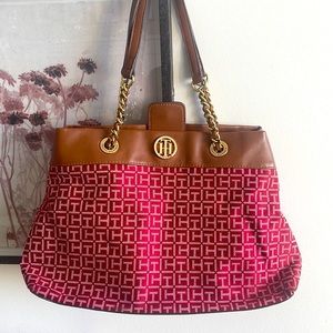 Tommy Hilfiger | Medium Shoulder Bag